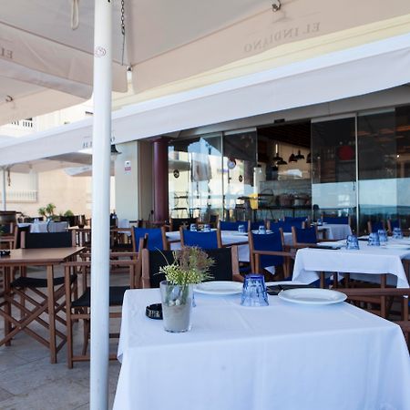 Urh Sitges Playa Hotel Bagian luar foto