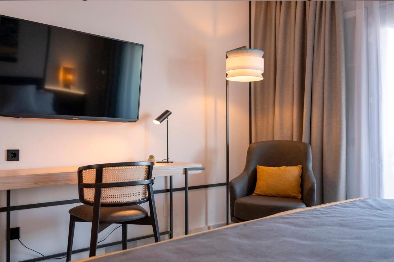 Urh Sitges Playa Hotel Bagian luar foto