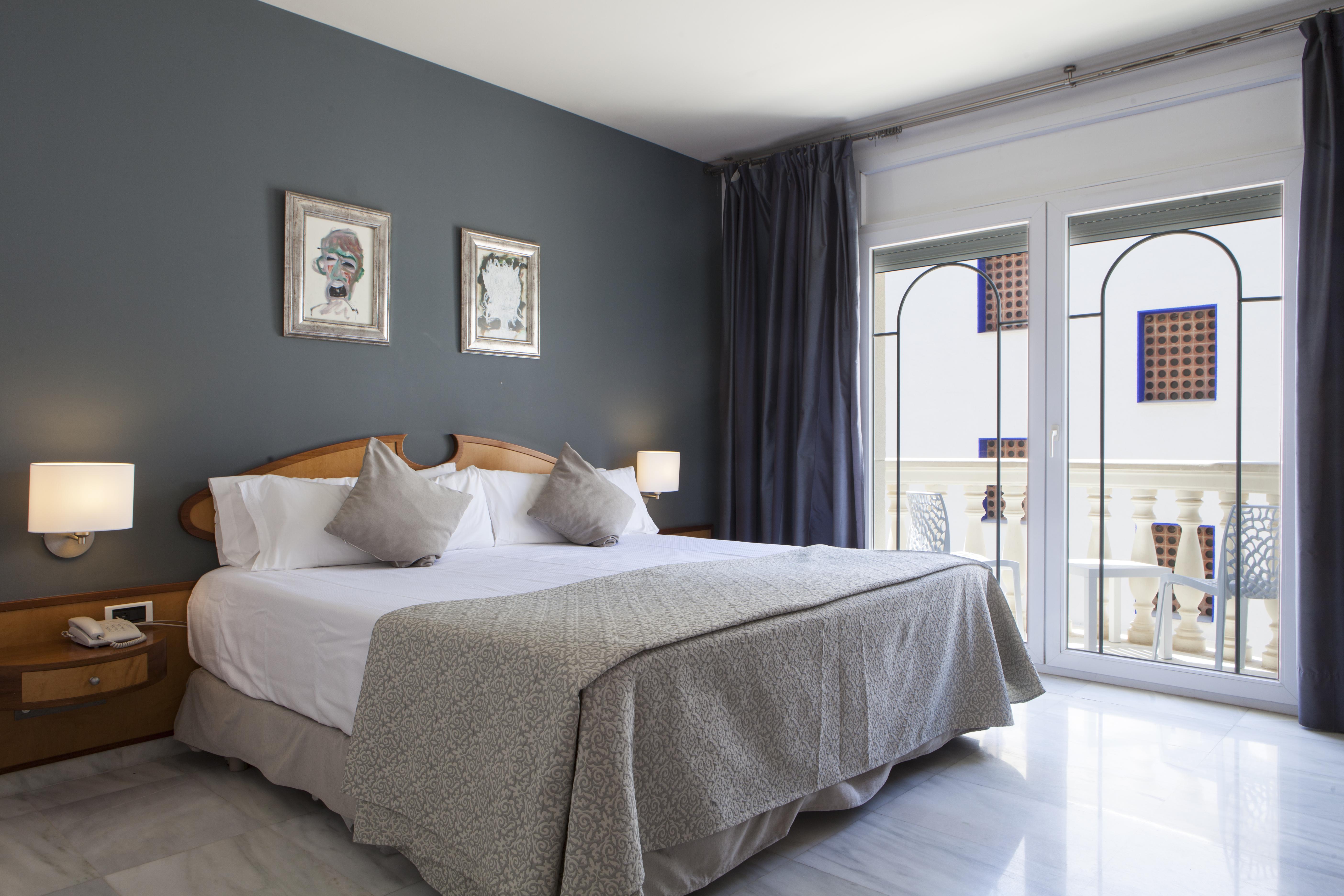 Urh Sitges Playa Hotel Bagian luar foto