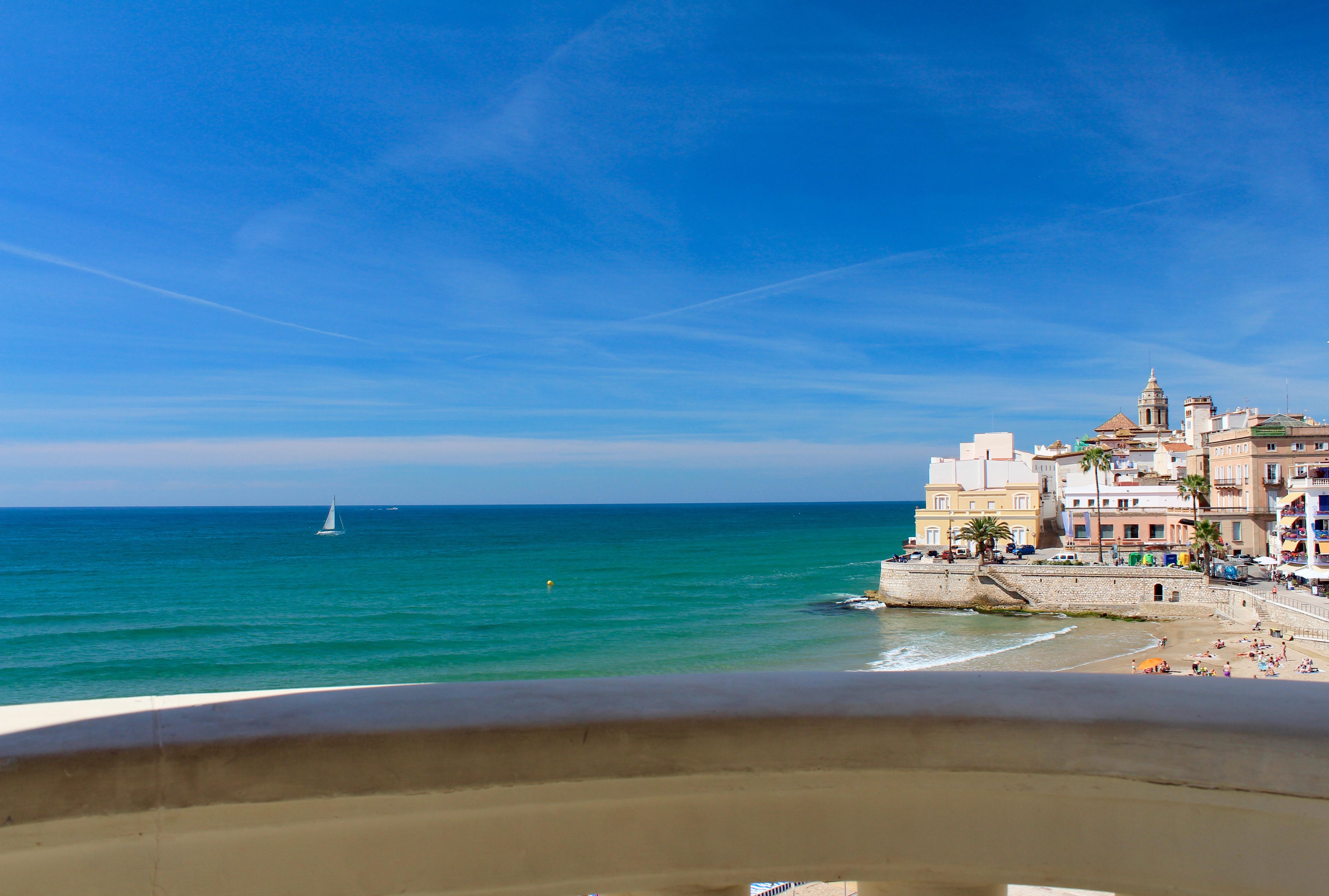 Urh Sitges Playa Hotel Bagian luar foto