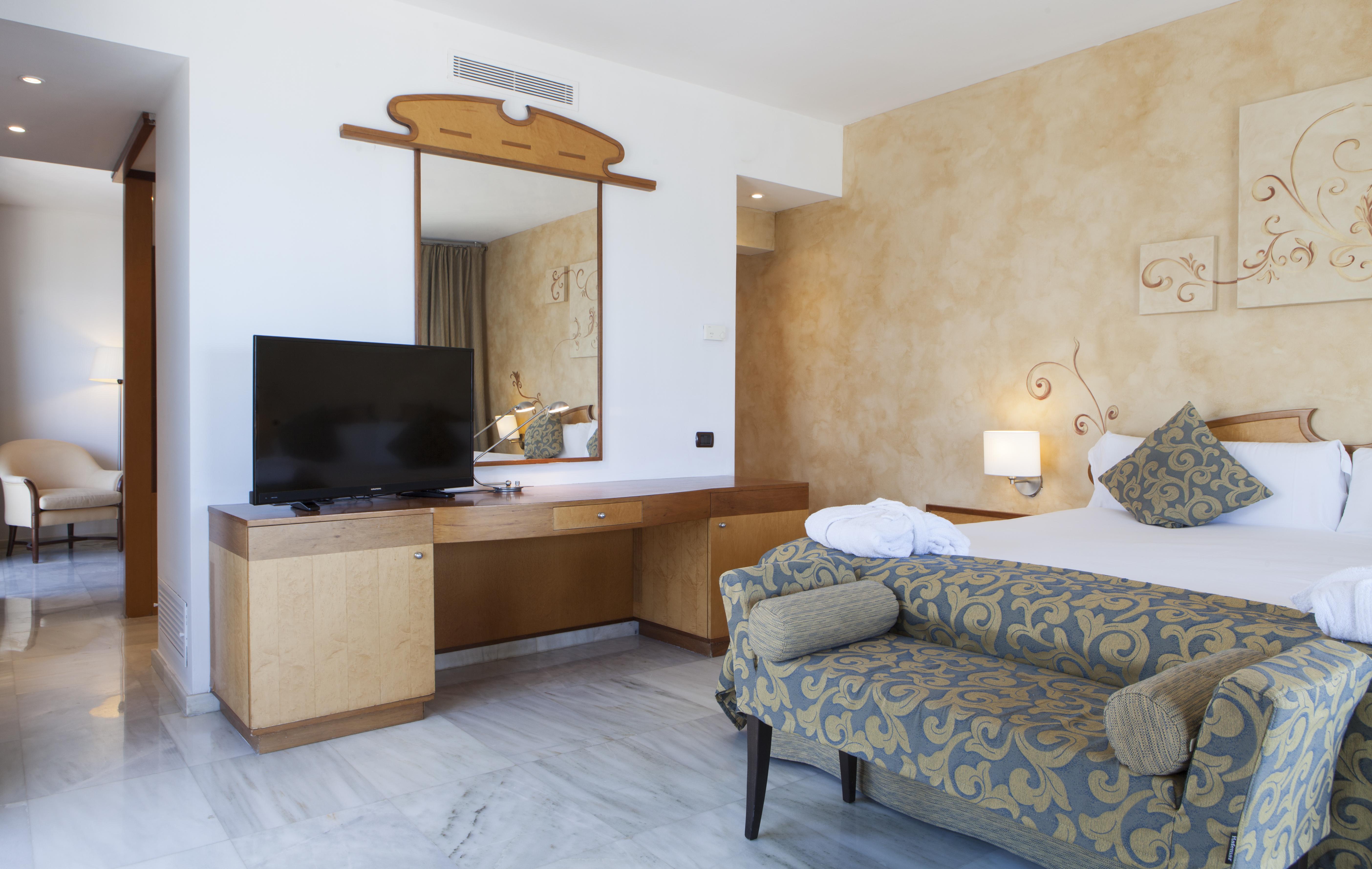 Urh Sitges Playa Hotel Bagian luar foto
